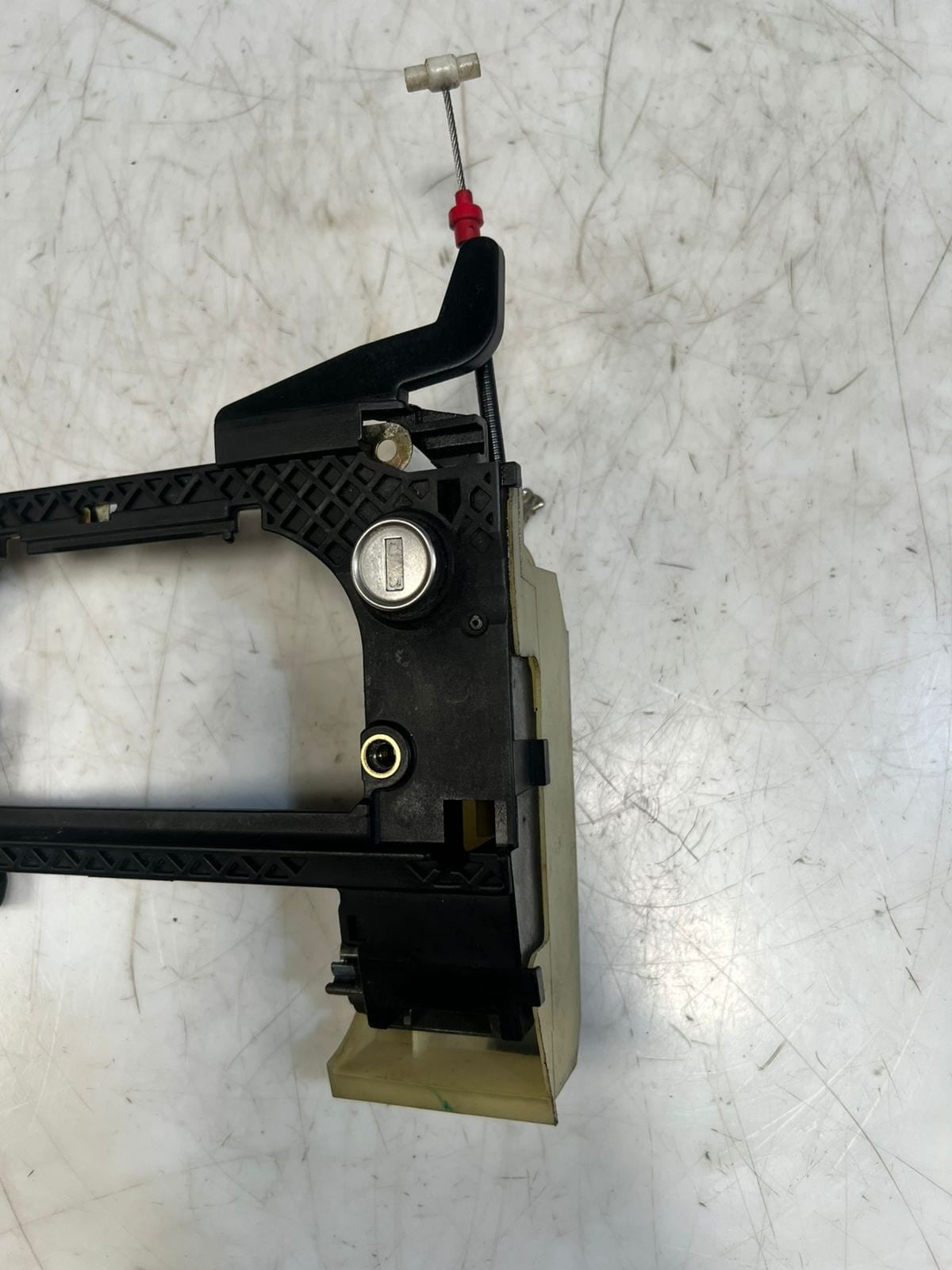 BMW 5 Series E39 Front Door Lock Mechanism Front Right 8235114 OEM
