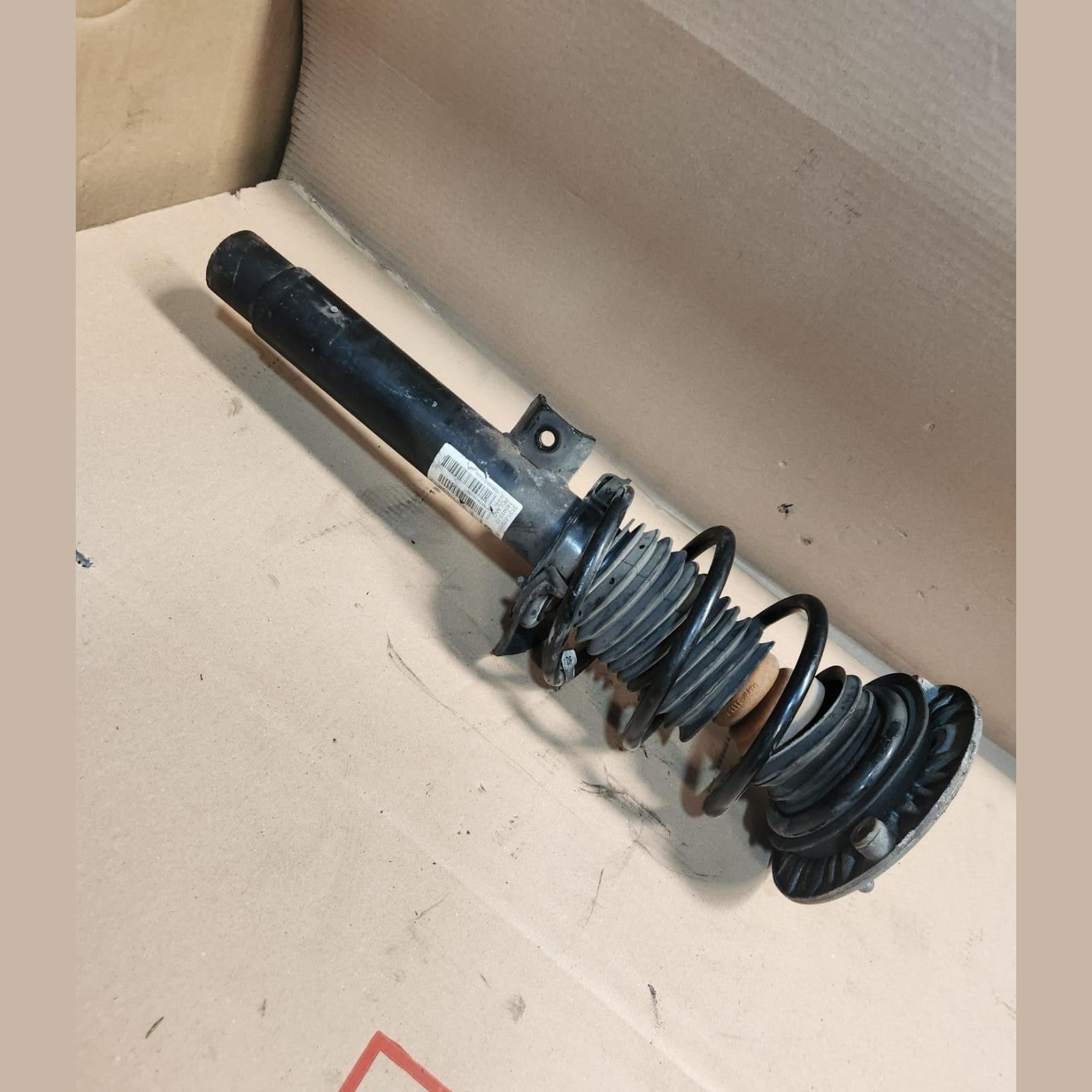 2012-2015 BMW 320i Spring Strut Front Assembly 6791551 3-Series F30 F30 LCI 