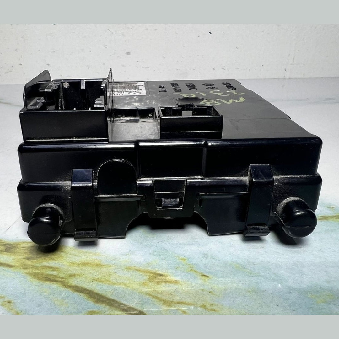2015-2017 Mercedes C300 Air Conditioner Control Module A2059007521 W205 C-Class