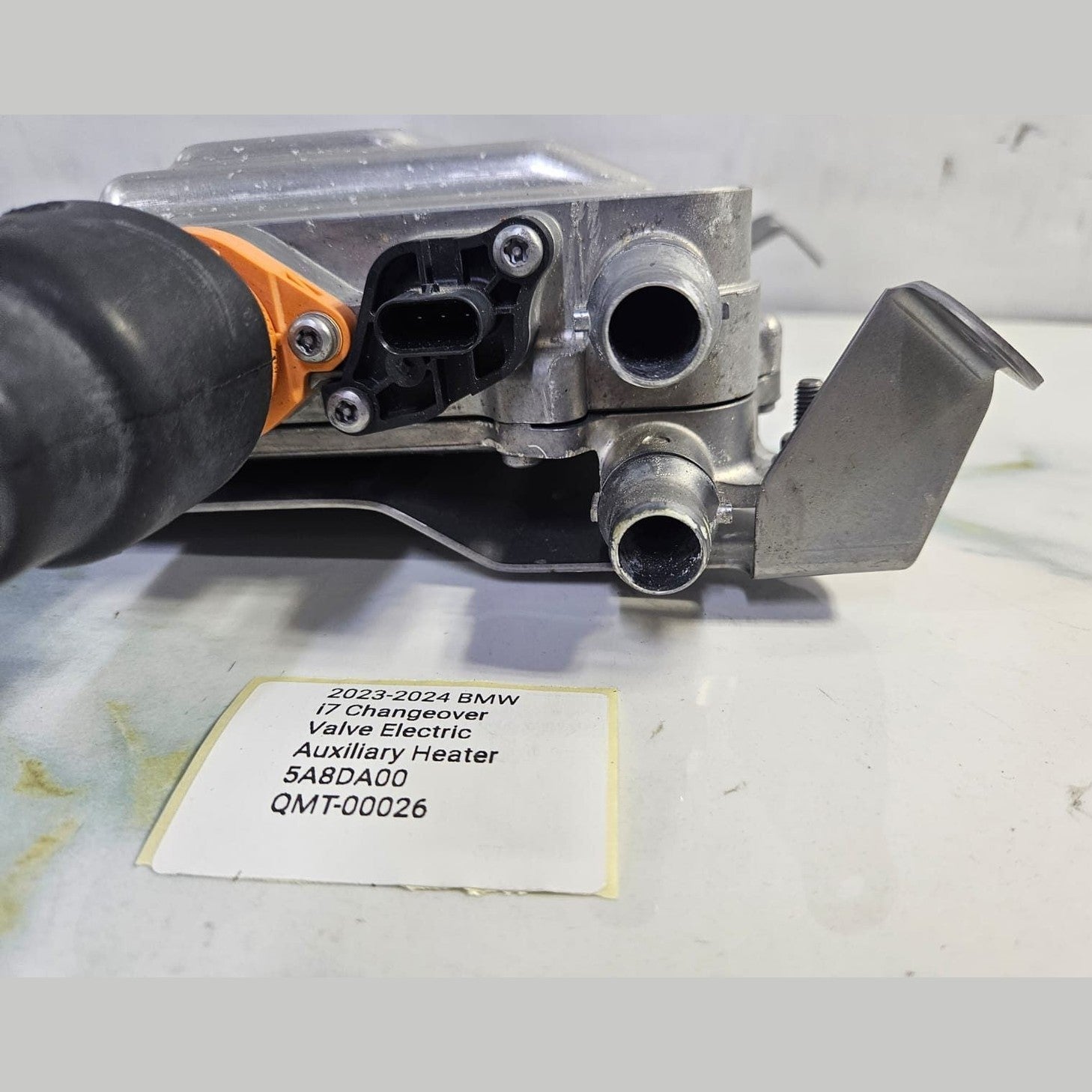 2023-2024 BMW i7 Changeover Valve Electric Auxiliary Heater 5A8DA00