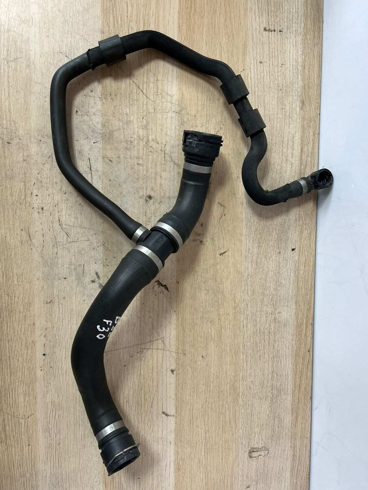 Coolant Hose BMW F20 F21 F30 F31 LCI Cooling Radiator Line 8602025