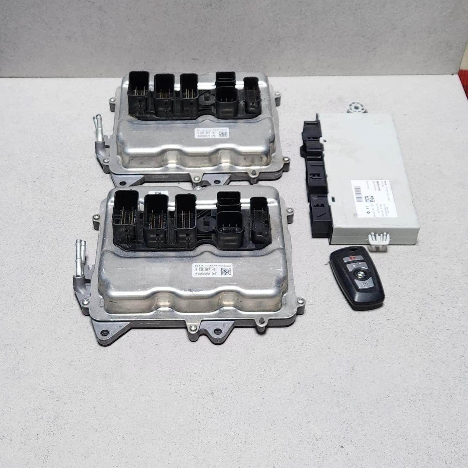 2014-2016 BMW 550i Engine Control Module 8636967 550i and X5 N63N