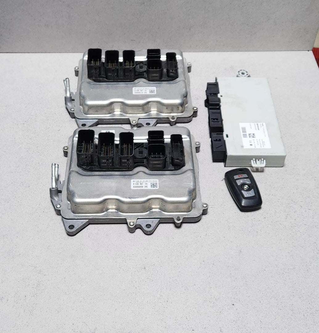 2014-2016 BMW 550i Engine Control Module 8636967 550i and X5 N63N