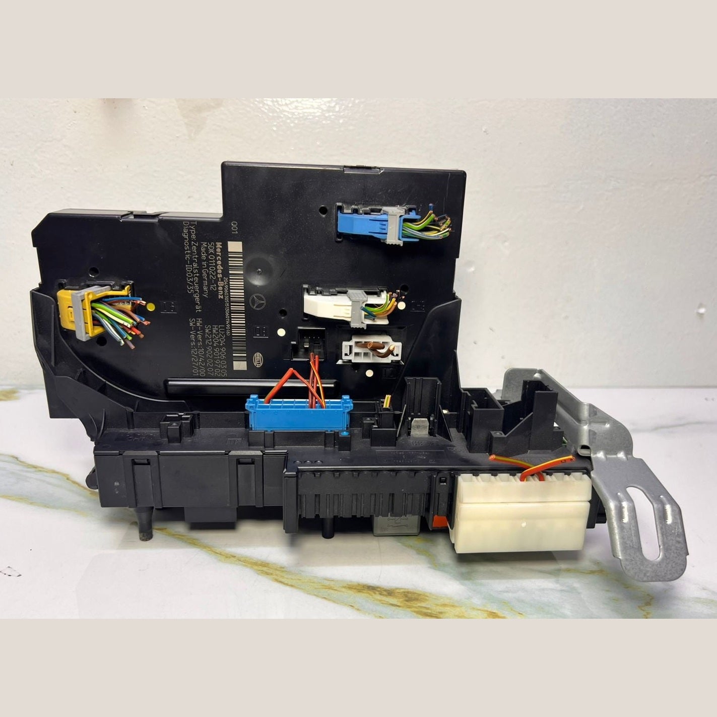 2010-2014 Mercedes-Benz C250 Rear Sam Control Unit Fuse Box 204 9060305 W204 C-C