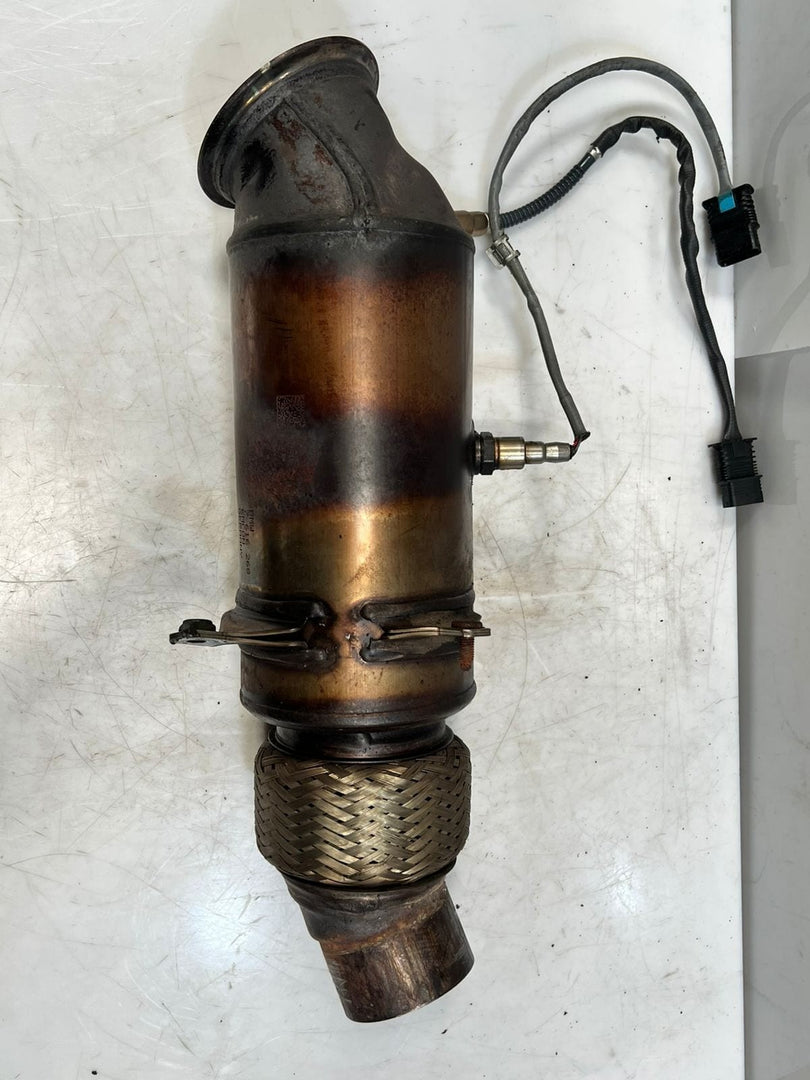 2006-2013 BMW X5 F10 F11 F06 F12 F13 F15 F16 ENGINE Catalytic Converter 7616268