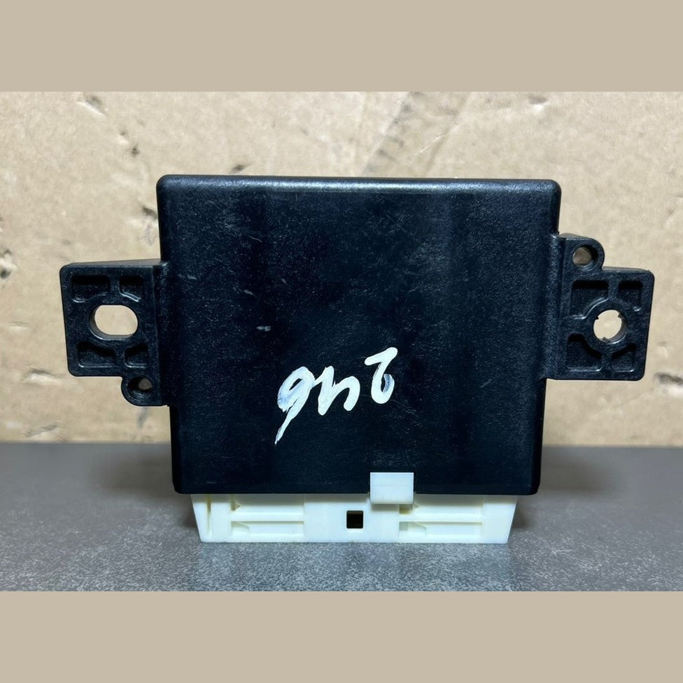 13–17 Mercedes W246 B-Class / CLA Parking Sensor Control Module A246 9000707 OEM