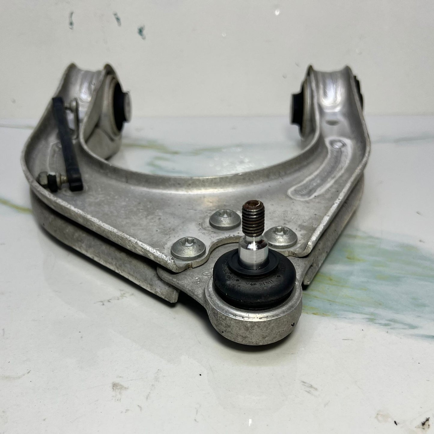 03-09 Mercedes W211 E-Class E320 Front Right Passenger Side Upper Control Arm