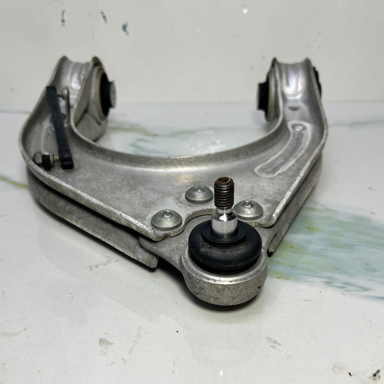 03-09 Mercedes W211 E-Class E320 Front Right Passenger Side Upper Control Arm