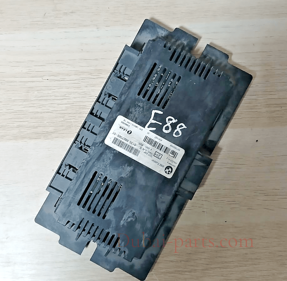 BMW 1 Series E81 118D Light Module Housing FRM ECU OEM 6827065
