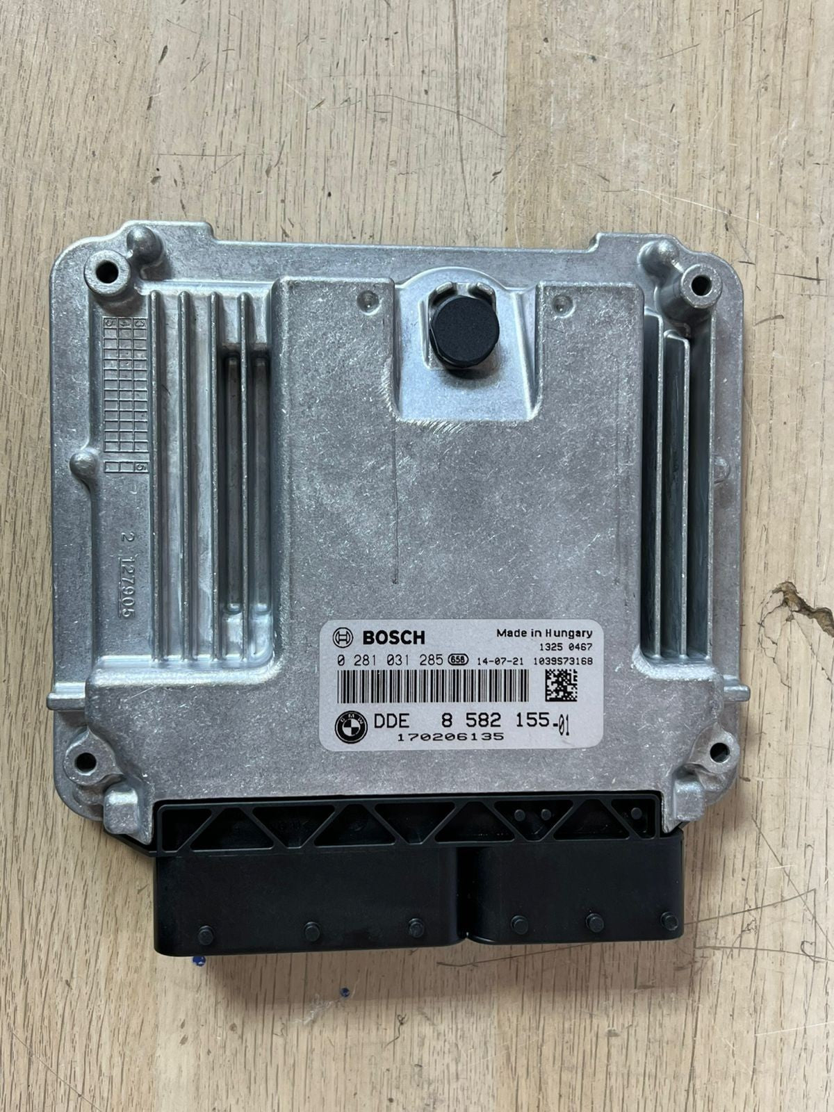 OEM BMW 320dF30 N47 2012 ENGINE CONTROL UNIT ECU SET WITH KEY 8582155 BOSCH