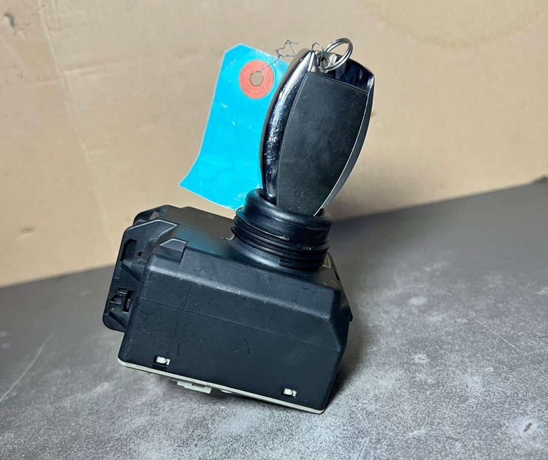 10-16 Mercedes CLS550 W218 Ignition Switch Module Unit W/key A2129056601 OEM