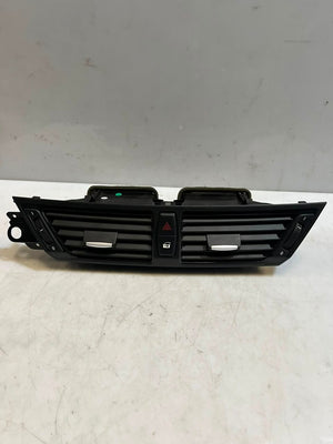 2012-2015 BMW X1 E84 FRONT CENTER Dashboard Air Vent 9258354 OEM