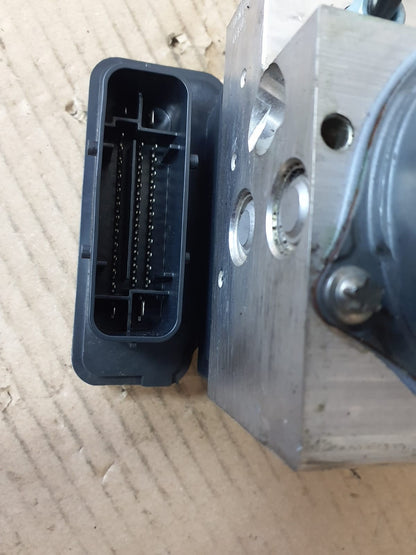 2013-2018 BMW 5' 6' 7' F10 F11 F01 DSC/ABS Hydraulic Pump Control Unit 6856841