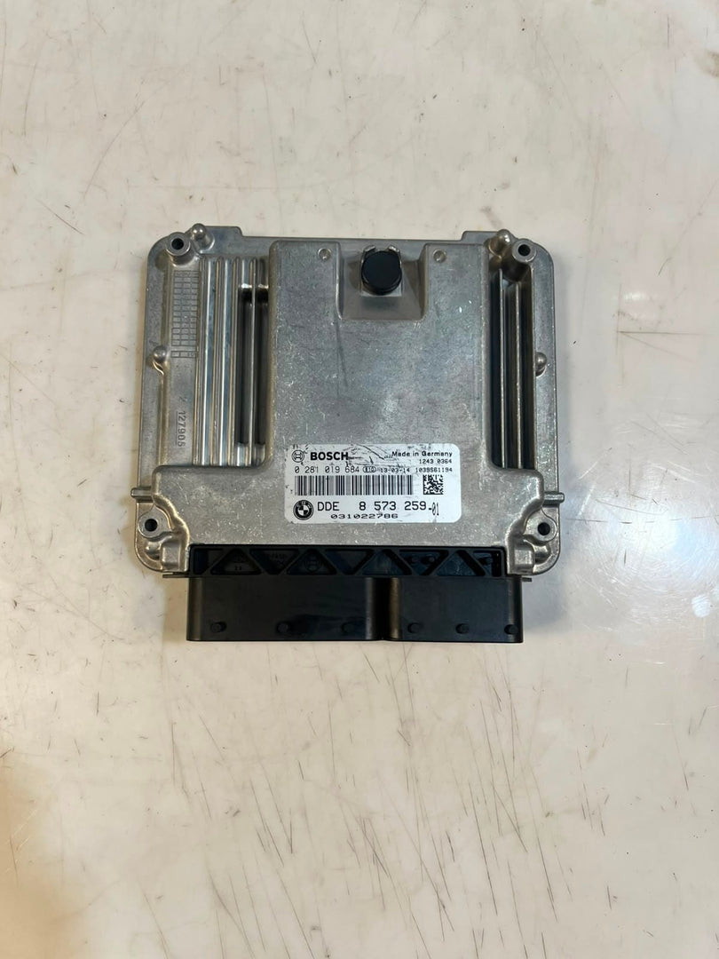 2013 BMW 3' F30 320D N47N Engine Control Unit ECU SET DDE+FEM+1KEY 8573259 