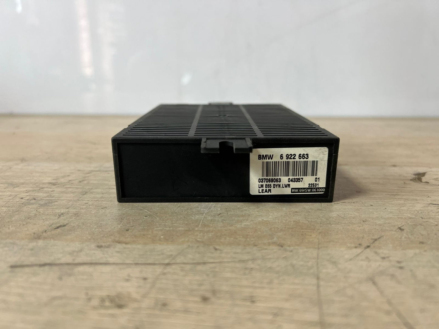 2002-2005 BMW 7 Series E65 E66 745i 760i Light Control Module 6922663