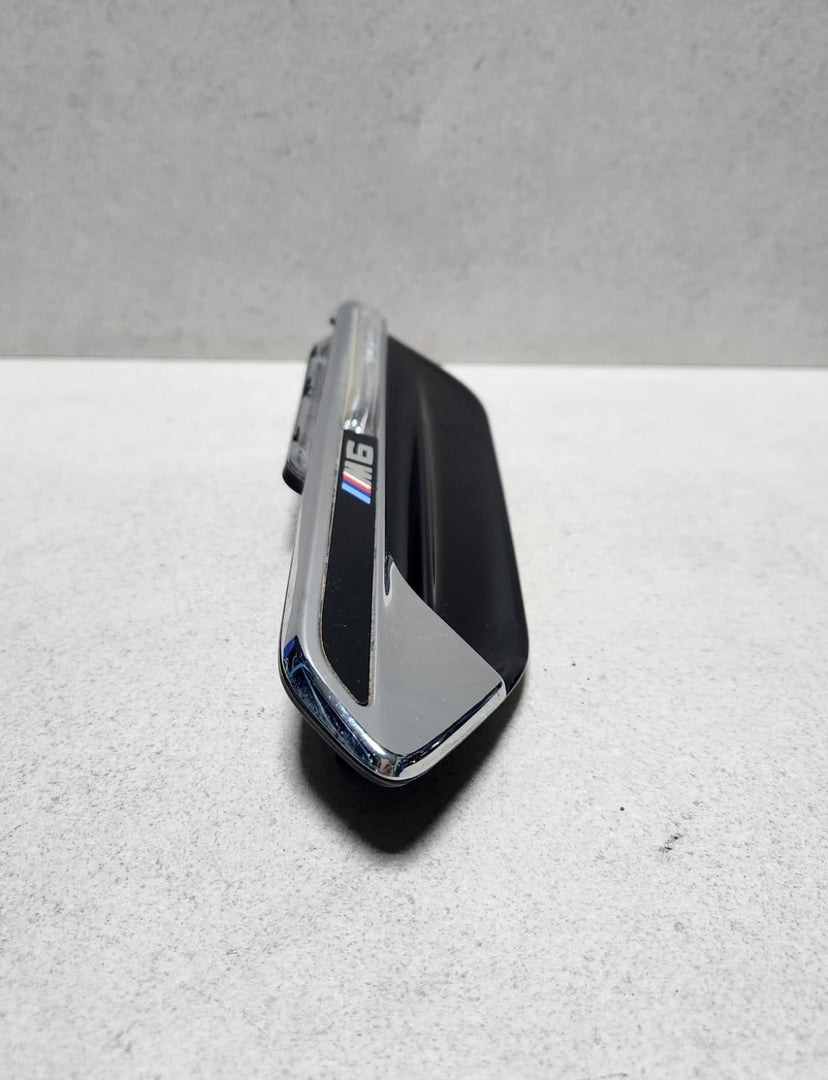 2012-2018 BMW M6 Front Fender Side Marker Light 8050519 M6 F06 F12 F13