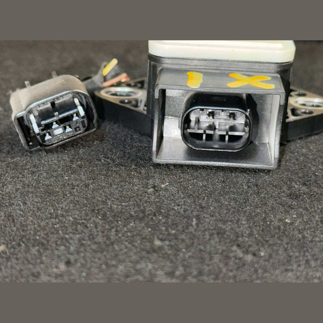 2009-2016 BMW Z4 Yaw Rate Speed Sensor 6782372  E90, E91, E92, E89 Z4, E83 X3, E