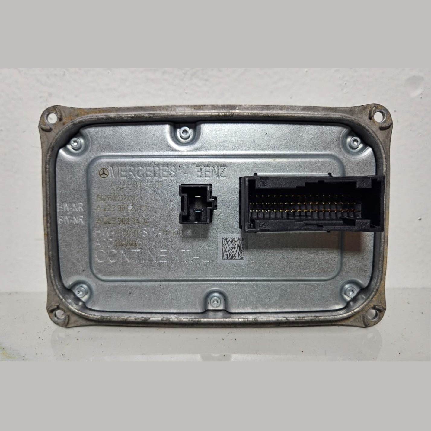 15-20 Mercedes W222 S-Class Headlight Ballast Control Module A222 9004505 OEM