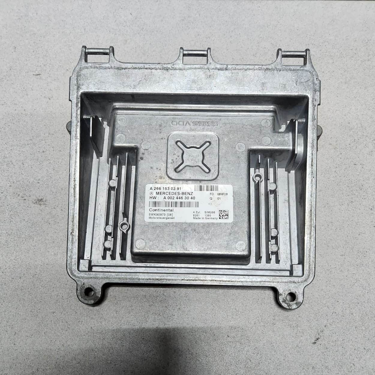 Benz Engine Control Module A2661530291 B-Class W245 1.7 engine models
