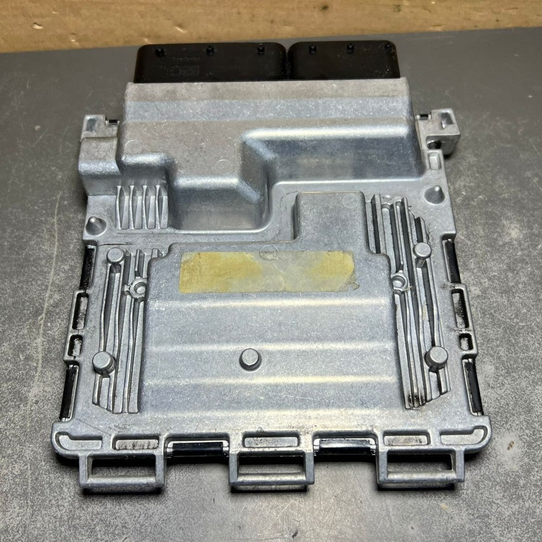 12-14 Mercedes Benz W204 C250 ECU ECM Engine Computer Control Module A2711500391