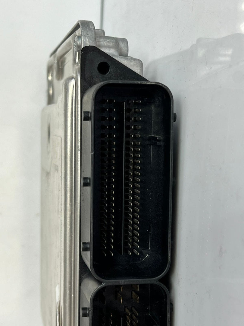 BMW F10 F20 F25 F30 N47 N47N BOSCH Engine Control Unit DDE 8572419 OEM