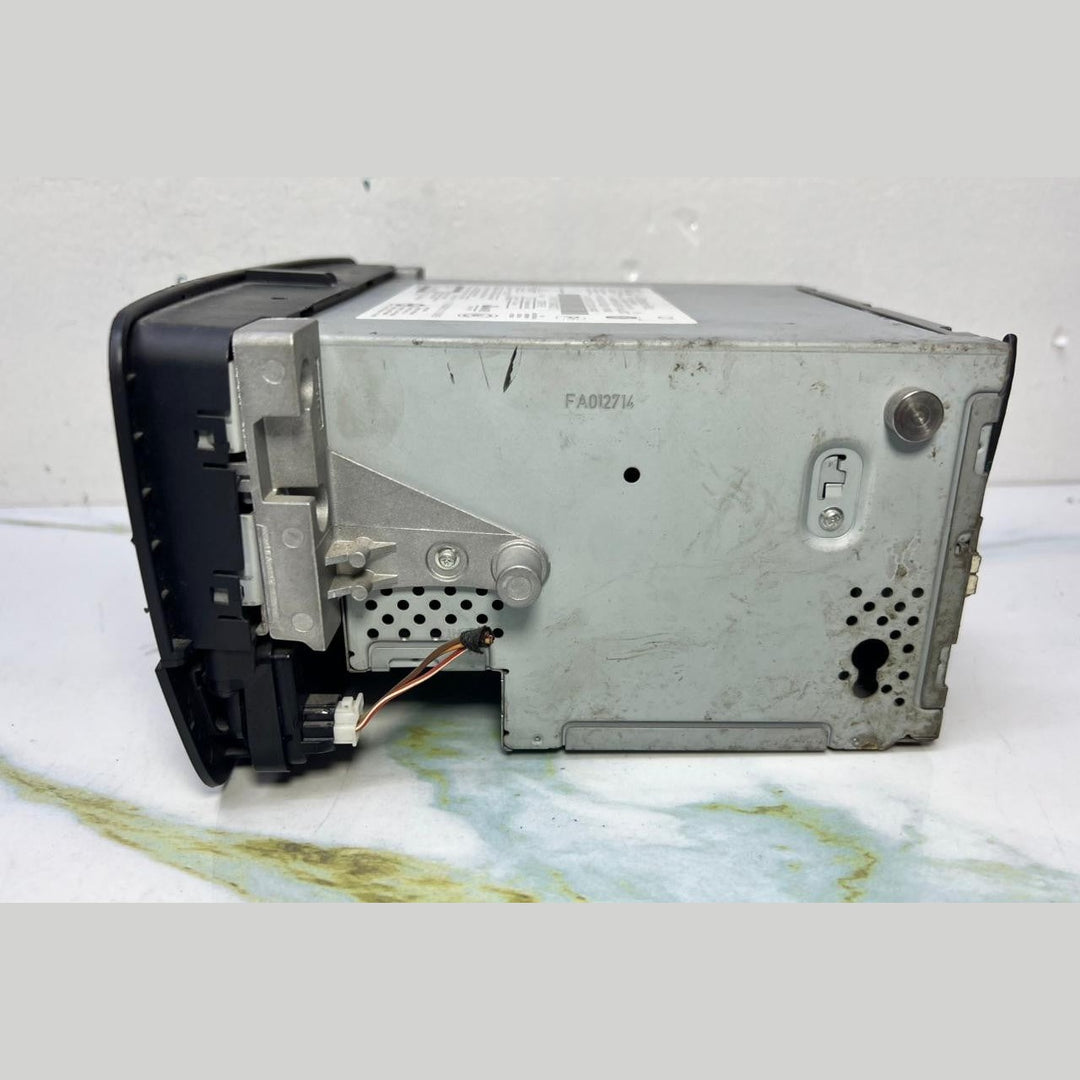 13–17 Mercedes W246 CLA B-Class Radio Audio Head Unit CD Player A246 9000916 OEM