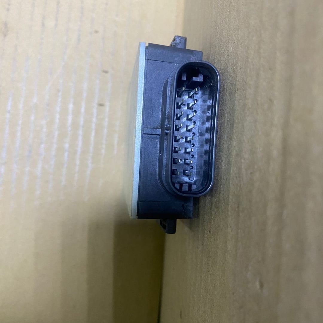 2016-2020 BMW X3 Blind Spot Radar Sensor 6887575 G30 G31 G11 G12 G32 G01 G02