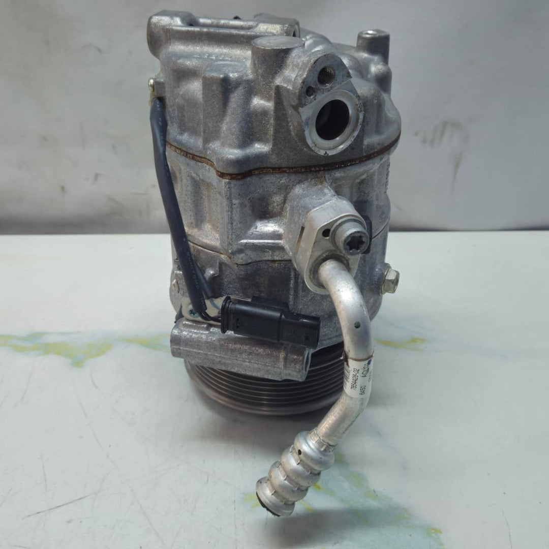 2016-2019 BMW 750Li M5 F90, M8 F91 F92 Air Conditioning Compressor 5A112E1