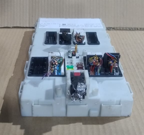 BMW F20 F30 F34 BCM FEM BSI BODY CONTROL MODULE UNIT 9383176