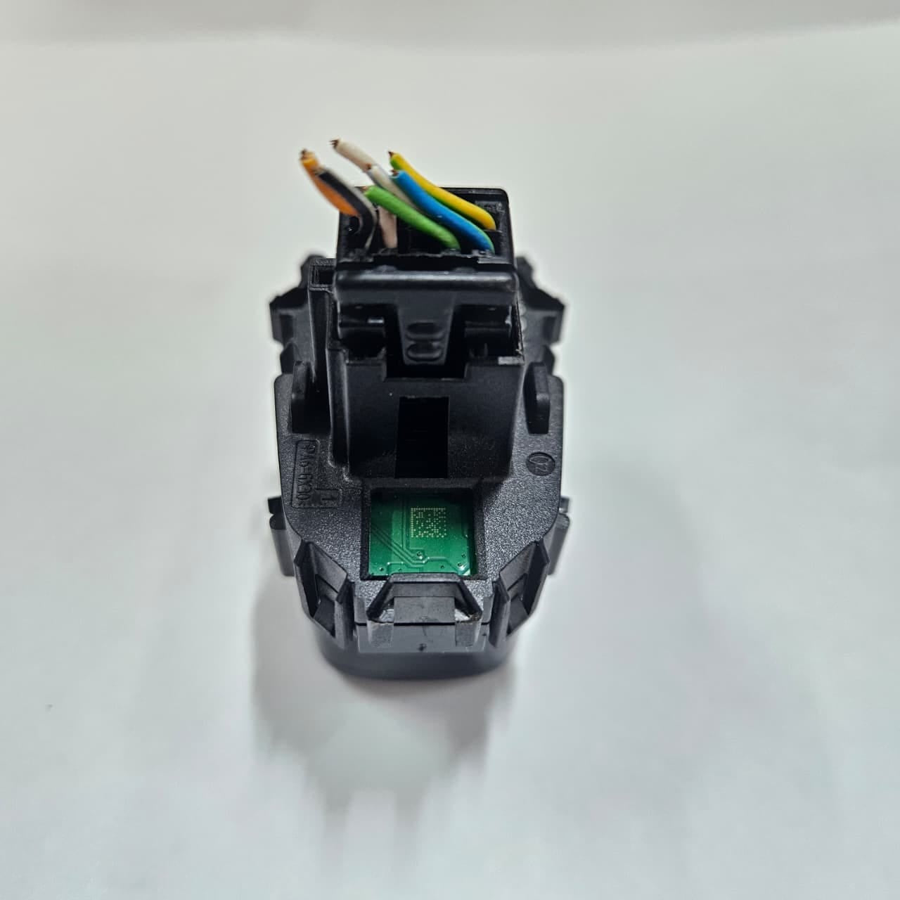 BMW 5 Series G30 G31 G38 Engine Start Stop Switch 7948012