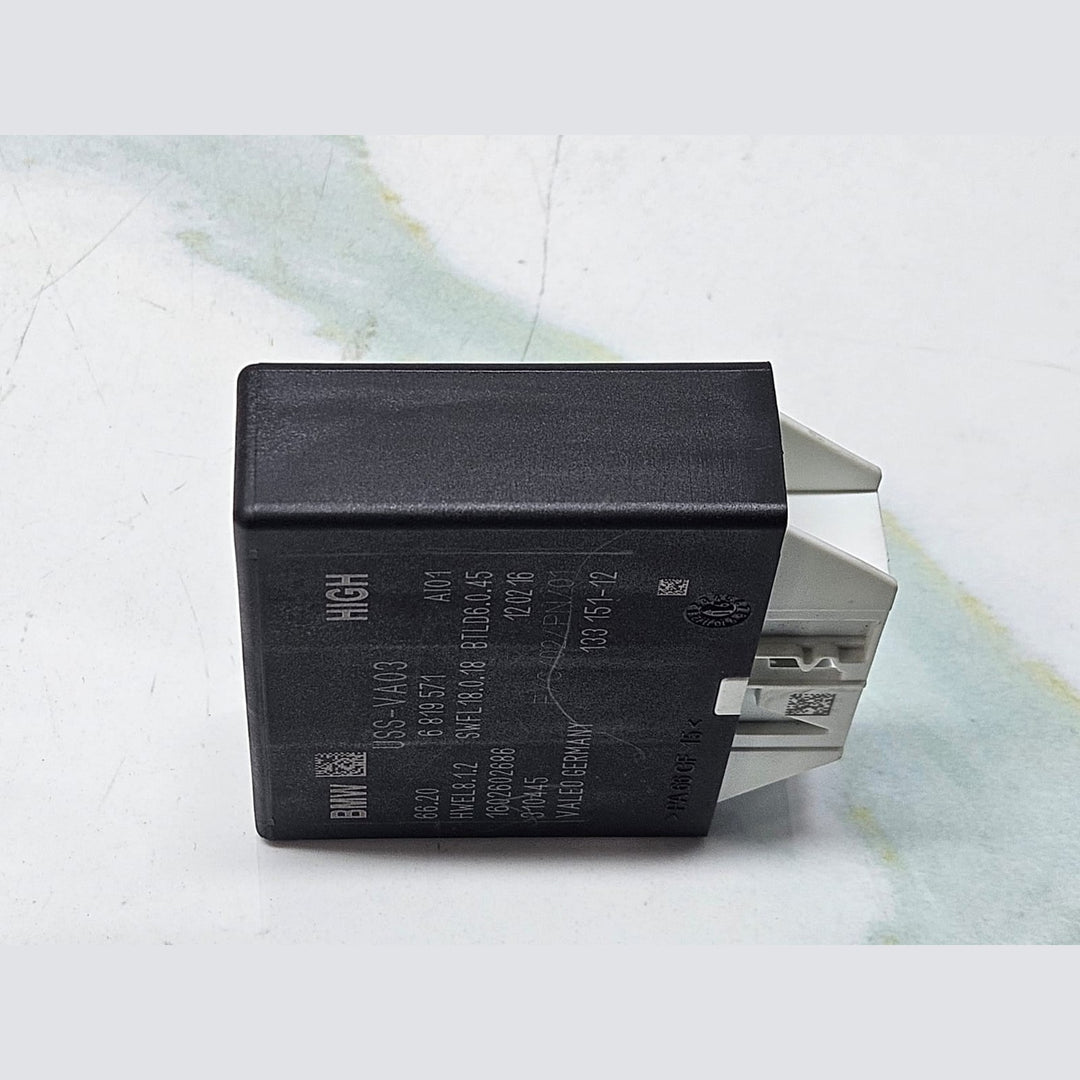 BMW 7 Series G11 and G12 Parking Assistant Control Unit 6819571 OEM