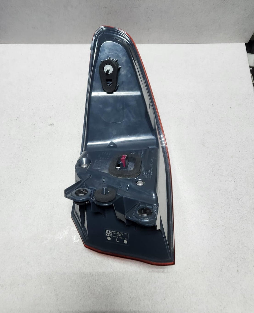 2017-2023 BMW 530i Left Outer Tail Light 7376469 530i 540i 530e M5 G30 F90