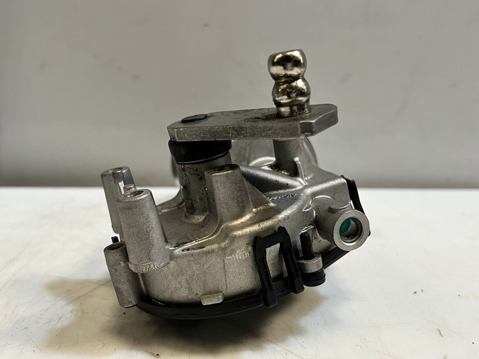 OEM BMW 3 SERIES G20 G26 RHD FRONT WIPER MOTOR & LINKAGE 7427910 OEM