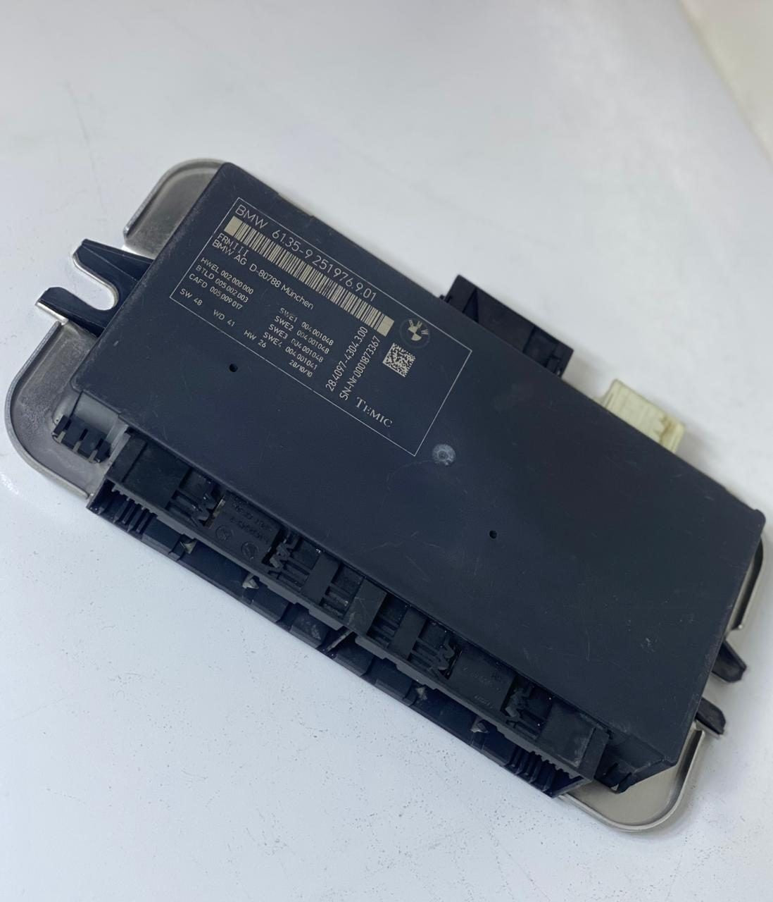 2011-2015 BMW 550i F01 F02 F07 F10 F11 F25 FOOTWELL MODULE 9251976 OEM