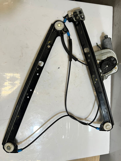 2000-2006 BMW X5 E53 Front Left Window Regulator With Motor 8254911 OEM