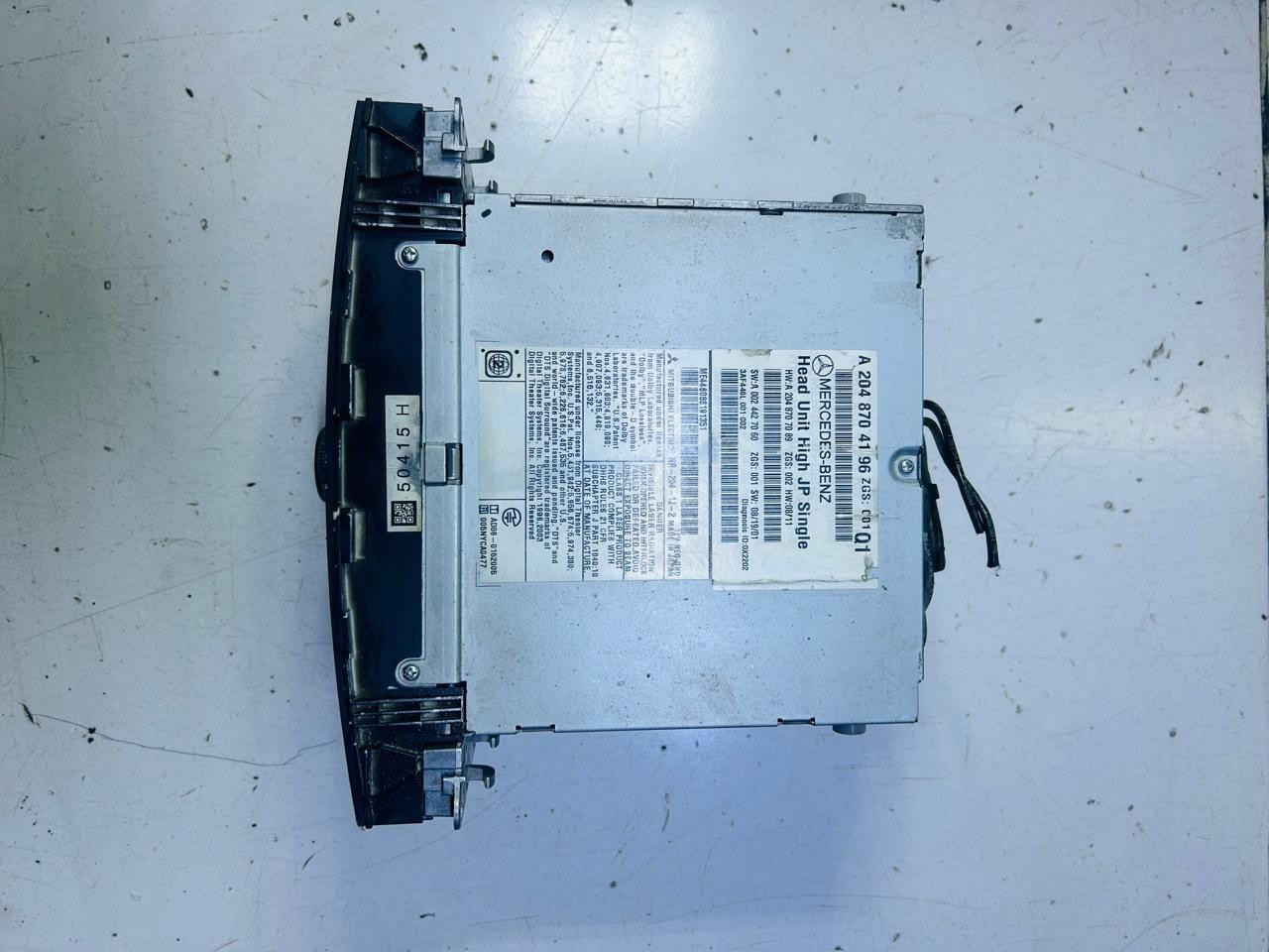 Mercedes Benz Navigation GPS Sat Nav Radio A2048704196 W204 C-Class 2008