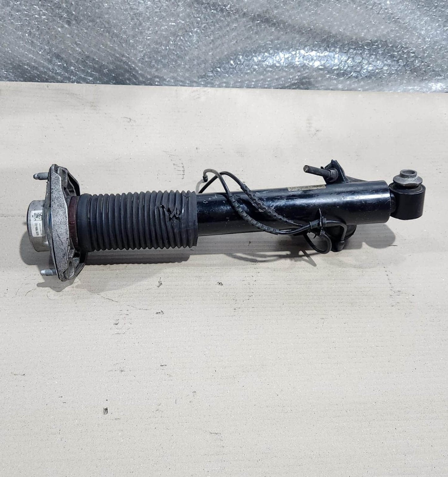 2012-2018 BMW X5 Rear Shock Absorber 6875088 X5 F15 VDC