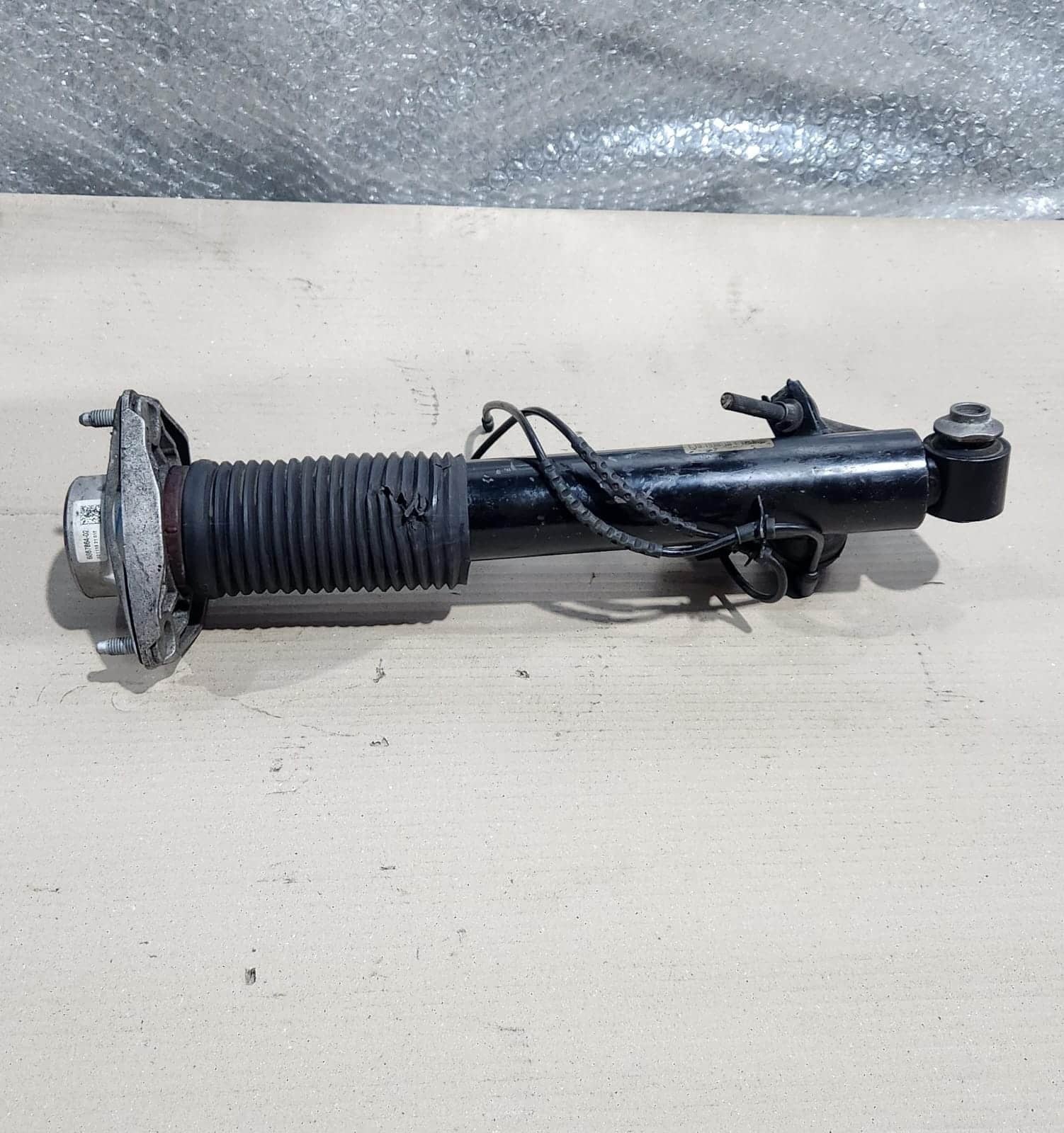 2012-2018 BMW X5 Rear Shock Absorber 6875088 X5 F15 VDC