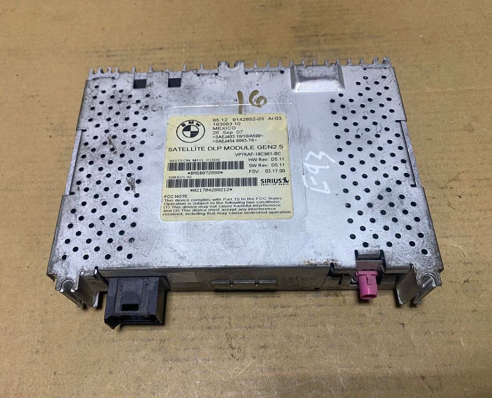 2008-2009 BMW 3-Series E90, 5-Series E60 E61, and X5 E70  328i Satellite Radio C