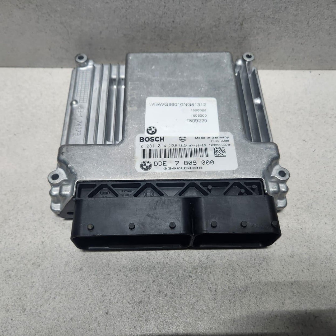 BMW OEM Engine Control Unit ECU SET for E60 520D and E81 120D N47 7809000 