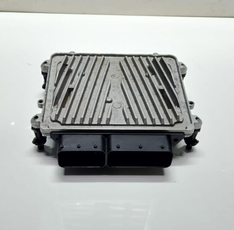2003-2009 Mercedes-Benz E500 Engine Control Unit A2721535479 OEM