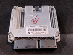 Load image into Gallery viewer, BMW 320d DIESEL N47N F30 F32 F34 F36 2013 ENGINE CONTROL DDE ECU ONLY 8573259
