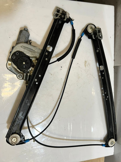 2000-2006 BMW X5 E53 Front Right Window Regulator With Motor 8254912 OEM