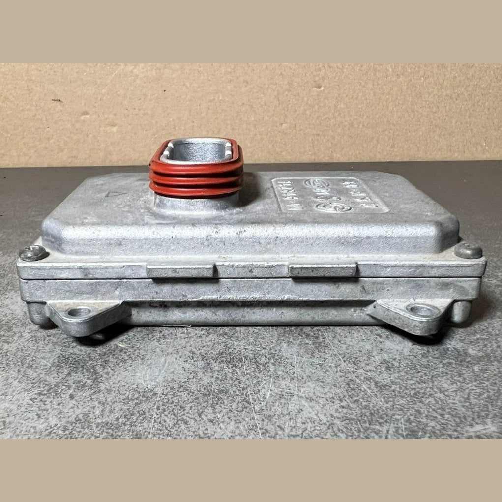 Mercedes W212 W204 Xenon Light Headlight Control Module Unit A002 8206026 OEM