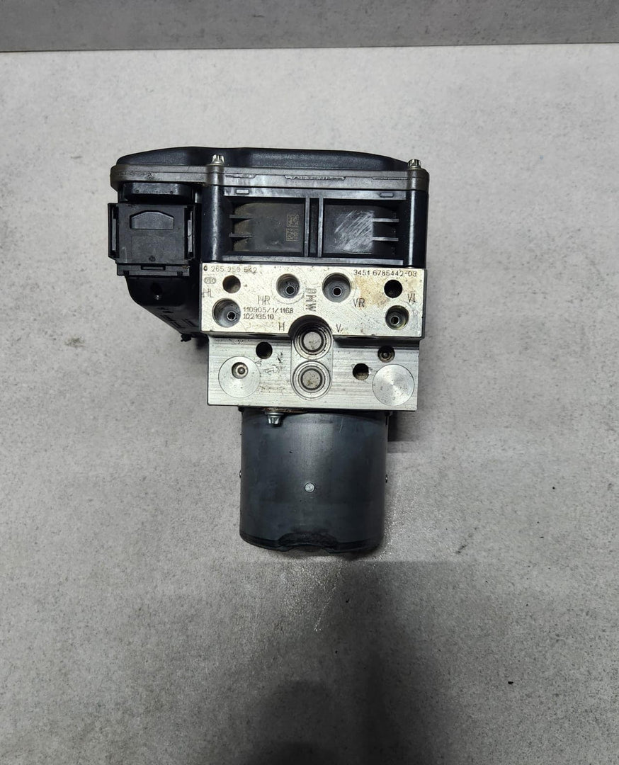 2010-2016 BMW 550i Abs Pump Module 6852808 5 Series F10 F11 and 6 Series F12 F13