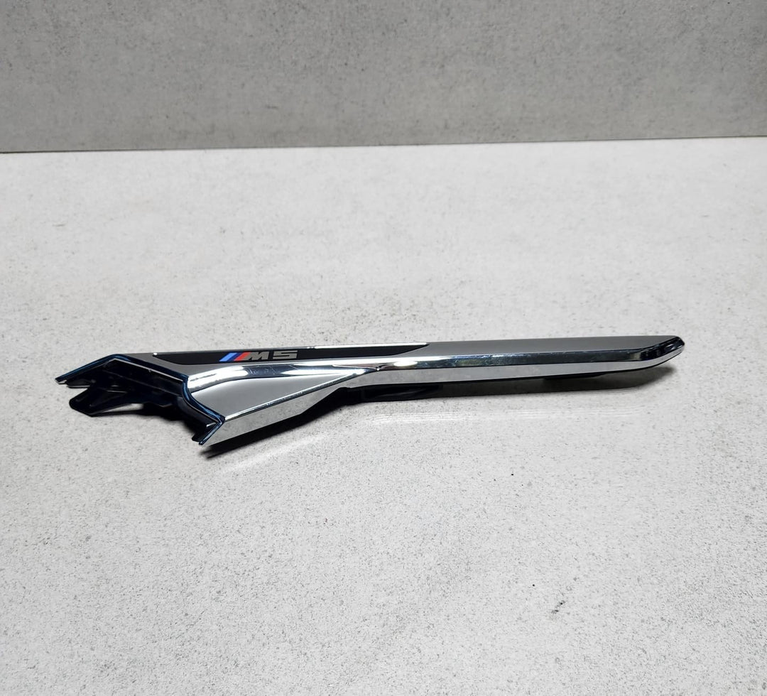 2016-2023 BMW M5 Fender Trim left front  Molding 8063205 M5 F90 