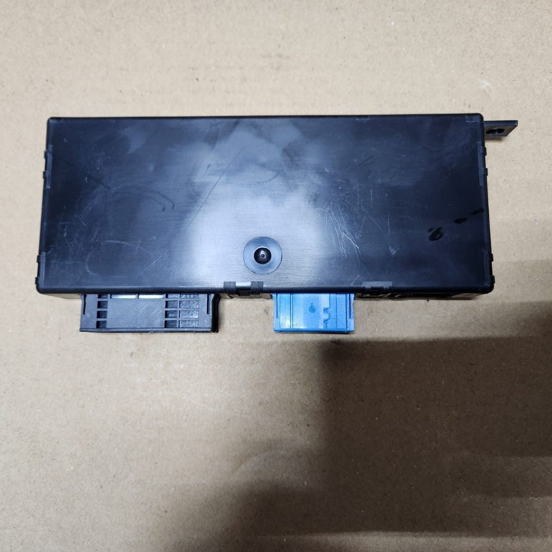 2009-2015 BMW 750i Central Gateway Control Module 9266407