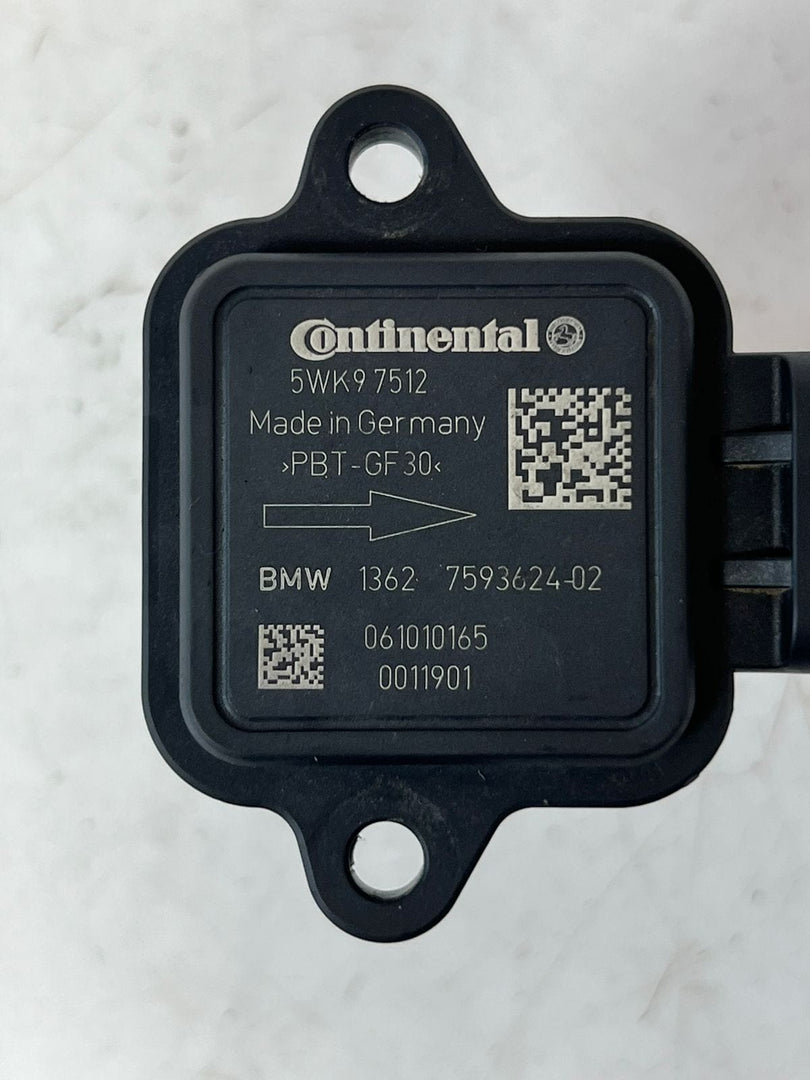 BMW F07 F10 F11 F18 F01 F25 E90 523i 528i 530i 535I Mass Air Flow Sensor 7593624