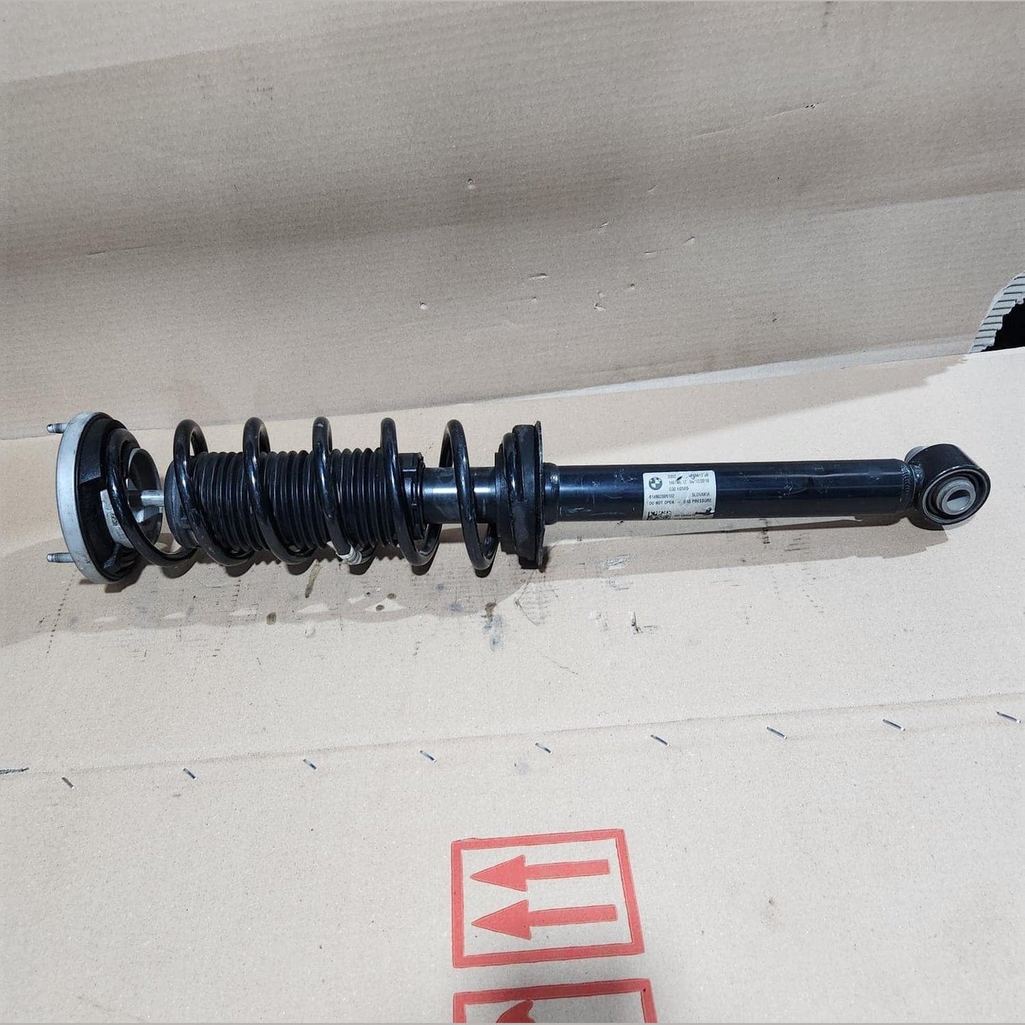 2017-2020 BMW 530i Rear Shock Absorber 6866615 530i and 540i