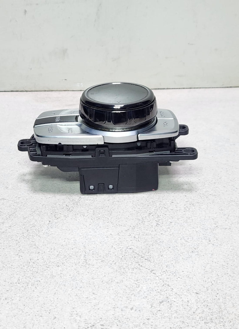 2016 BMW 750Li Idrive Touch Controller 6829078 G11 G12 7 Series 